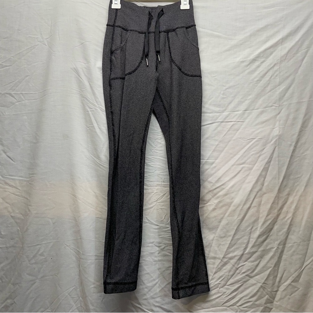 lululemon size 2 leggings jogger pockets high rise